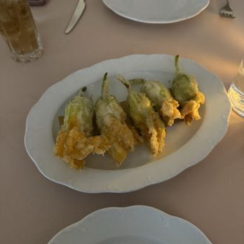 Funke - Fiori di Zucca : squash blossom, ricotta Fresca, parmigiano reggiano, sea salt - Italian Near Me - Beverly Hills, California Funke - Fiori di Zucca : squash blossom, ricotta Fresca, parmigiano reggiano, sea salt - Italian Near Me - Beverly Hills, California