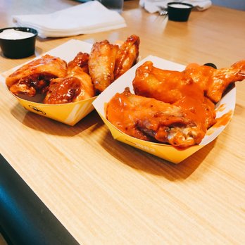 Buffalo Wild Wings - American Near Me - Salinas, California