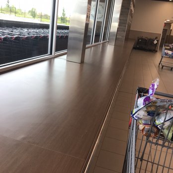 ALDI - Counters to collect purchased items (6ft) signs removed - Grocery Near Me - Davenport, Florida