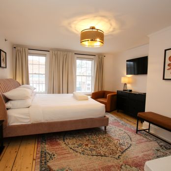 Old Dutch Inn - Featured Guest Room: Petrillo - Hotels Near Me - Kinderhook, New York Old Dutch Inn - Featured Guest Room: Petrillo - Hotels Near Me - Kinderhook, New York