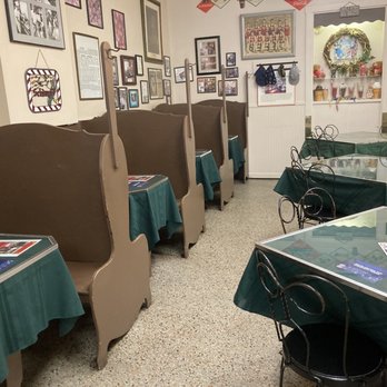 Schimpff's Confectionery - Deli and indoor seating - Candy Stores Near Me - Jeffersonville, Indiana Schimpff's Confectionery - Deli and indoor seating - Candy Stores Near Me - Jeffersonville, Indiana