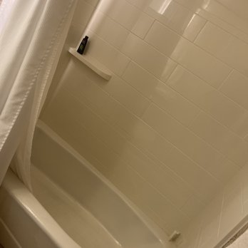 Bahia Resort Hotel - Shower - San Diego, CA
