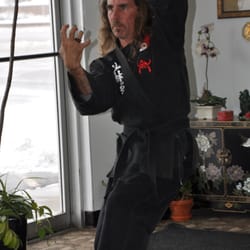 Shao-Lin Kung Fu & Tai Chi - Gail performs one of the movements from Shangtung Hei Hu Daosin "Shantung Black Tiger Yanks the Heart"