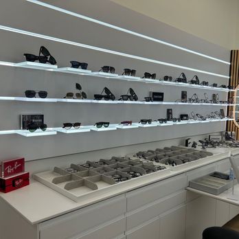 2 See Optometry - designer glasses in Glendale, CA at 2 See Optometry - Optometrists Near Me - Glendale, California