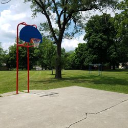 Cowing Park - Basketball court