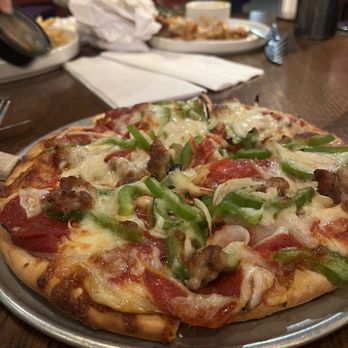 Ricardo's Pizza - Pizza Near Me - Greendale, Wisconsin