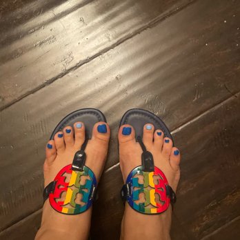 Kaylee Nails & Spa - Deluxe pedicure - both feet - Nail Salons Near Me - Norco, California Kaylee Nails & Spa - Deluxe pedicure - both feet - Nail Salons Near Me - Norco, California