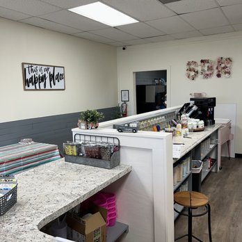 Shine Bright Nutrition - a kitchen with a counter and a bar - Juice Bars & Smoothies Near Me - Lakeland, Florida Shine Bright Nutrition - a kitchen with a counter and a bar - Juice Bars & Smoothies Near Me - Lakeland, Florida