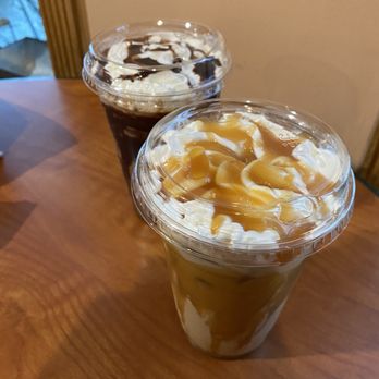Somethings Brewing Downtown - Coffee & Tea Near Me - Grayslake, Illinois Somethings Brewing Downtown - Coffee & Tea Near Me - Grayslake, Illinois