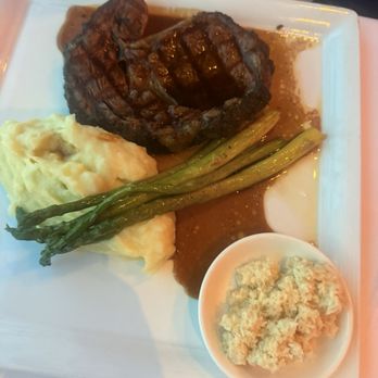 Neros Steakhouse - Steakhouses Near Me - Windsor, Ontario Neros Steakhouse - Steakhouses Near Me - Windsor, Ontario