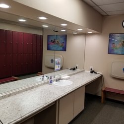 Five Star Swim School - Ladies locker room