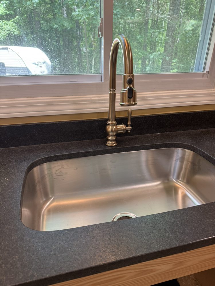 Slide of T&B Plumbing and Electric Services