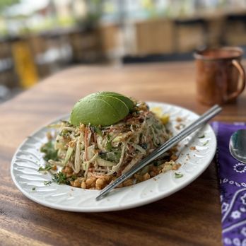 Moku Roots - Raw Pad Thai - Vegan Near Me - Kula, Hawaii Moku Roots - Raw Pad Thai - Vegan Near Me - Kula, Hawaii