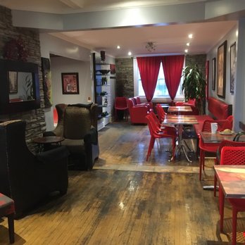 Moca Loca - a living room and dining area - Bakeries Near Me - Gatineau, Quebec Moca Loca - a living room and dining area - Bakeries Near Me - Gatineau, Quebec
