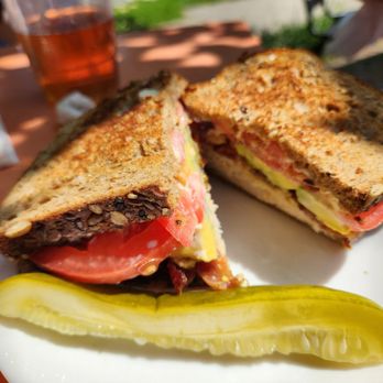 Harborview Market - Btat sandwich - Delis Near Me - Bridgeport, Connecticut