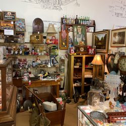Auglaize Antique Mall - Miscellaneous