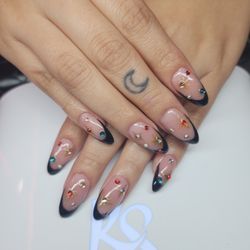 G's Fancy Nails Studio