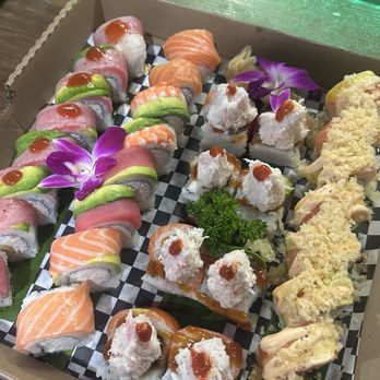 Ichiban Sando - Fantastic 4 Box. Picked Rainbow, Hako, Yum Yum, and Fuji rolls - Bubble Tea Near Me - National City, California