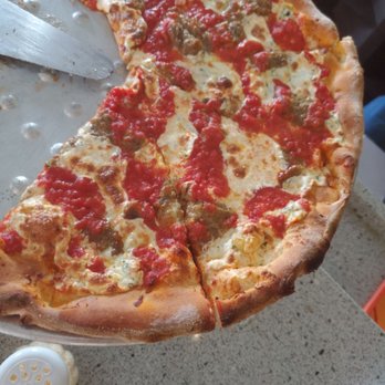 Tucci's Pizza - Pizza Near Me - Boca Raton, Florida