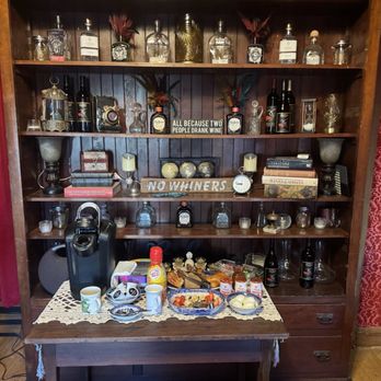 The Hotel Temecula - Yummy continental breakfast - Hotels Near Me - Temecula, California