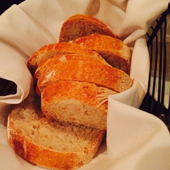 Murphy's - Complimentary Bread - American Near Me - Atlanta, Georgia