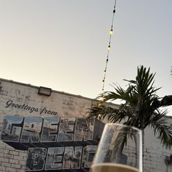 Green Bench Brewing Company - Movie night and crisp cider