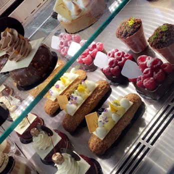B Bistro + Bakery - Display of desserts - Bakeries Near Me - Miami, Florida B Bistro + Bakery - Display of desserts - Bakeries Near Me - Miami, Florida