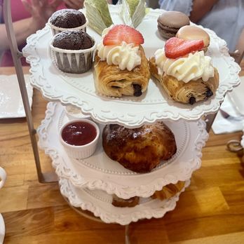 Prince Tea House - Edison - Tower - Desserts Near Me - Edison, New Jersey