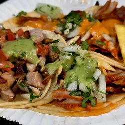Leo’s Tacos Truck - 3 al pastor, 1 suadero taco