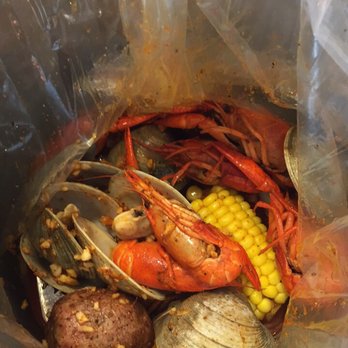 Cap't Loui - Cajun/Creole Near Me - Stoneham, Massachusetts