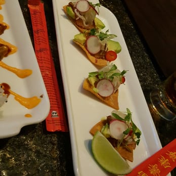 Earls Kitchen + Bar - New American Near Me - McLean, Virginia Earls Kitchen + Bar - New American Near Me - McLean, Virginia