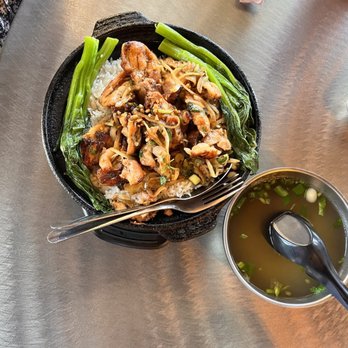 Hanoi Chicken Noodle - 21. Chicken Steak Clay Pot Rice w.Soup - Noodles Near Me - San Leandro, California Hanoi Chicken Noodle - 21. Chicken Steak Clay Pot Rice w.Soup - Noodles Near Me - San Leandro, California