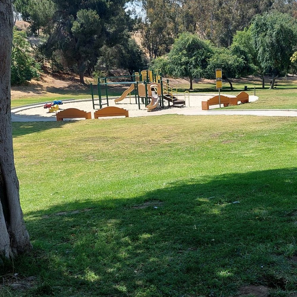 Elysian Park West Trail Loop Trailhead - Hiking Near Me - Los Angeles, California Elysian Park West Trail Loop Trailhead - Hiking Near Me - Los Angeles, California