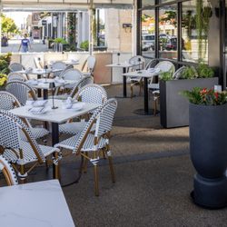 The Biba Studio - Exterior patio for the Little Club