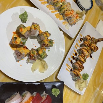 Diners 2+1 - Top/clockwise: Golden gate roll, Benny roll, Tricolor Roll, Crazy Tuna Roll - Sushi Bars Near Me - Pittsburgh, Pennsylvania