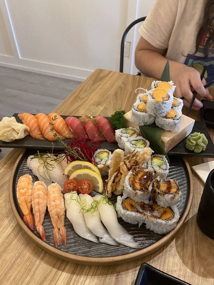 KOZY SUSHI Updated October 2024 16 Photos & 12 Reviews 17830