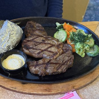 Villa Del Mar Restaurant - Rib Eye Steak - Seafood Near Me - El Paso, Texas