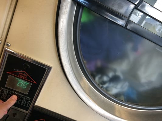 Milwaukie Coin Laundry