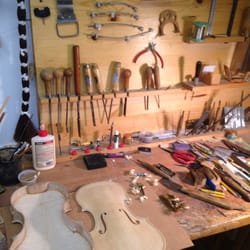 Peter Lam Violins - Workbench