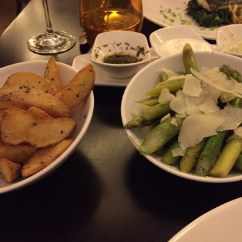 Sommelier - Asparagus and potatoes - Wine Bars Near Me - Lisbon, 11