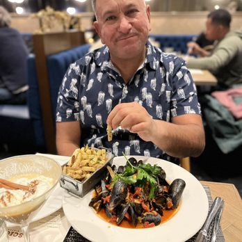 Ascione Bistro - Mussels - I'd skip - Italian Near Me - Chicago, Illinois