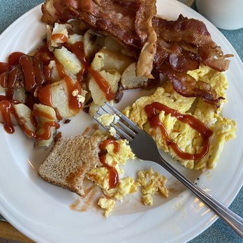 Carl's Kountry Kitchen - Scrambled eggs, home fries and bacon - Breakfast & Brunch Near Me - Syracuse, New York Carl's Kountry Kitchen - Scrambled eggs, home fries and bacon - Breakfast & Brunch Near Me - Syracuse, New York