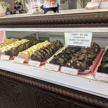 Old Danish Fudge Kitchen - Desserts Near Me - Solvang, California