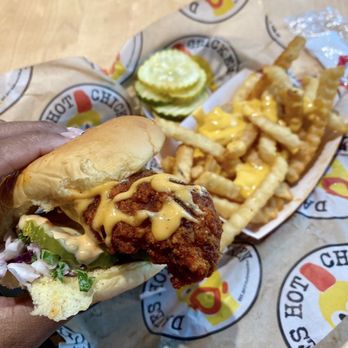 Dave's Hot Chicken - Mild chicken and cheesy fries - Chicken Shop Near Me - Indianapolis, Indiana Dave's Hot Chicken - Mild chicken and cheesy fries - Chicken Shop Near Me - Indianapolis, Indiana