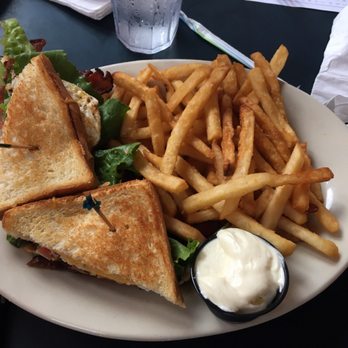 Fitz's - Sunny BLT - New American Near Me - Saint Louis, Missouri