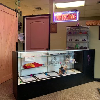 Patriots Tattoo Piercing - Tattoo Near Me - Fairfax, Virginia Patriots Tattoo Piercing - Tattoo Near Me - Fairfax, Virginia