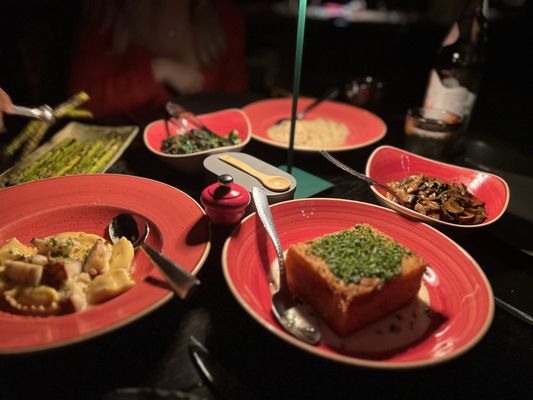 Knife Italian Steak by null