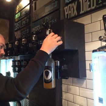 La Crafterie - La mise en bouteille de la bière pression ! - Beer, Wine & Spirits Near Me - Lyon, 69