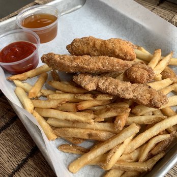 Folding Mountain Brewing - Fried Chicken Tenders - Breweries Near Me - Jasper East, Alberta