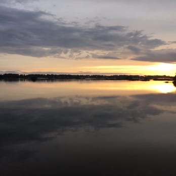 Cedar Key Sunset Isle - View from site 10 at low tide by kayak launch - Hotels Near Me - Cedar Key, Florida